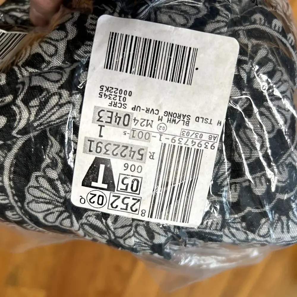 Lands End Black White Medallion Print Sarong Oblong Scarf Tassel NWT